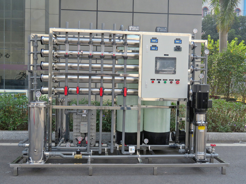 1噸/小時(shí)雙級(jí)反滲透+edi高純水制取設(shè)備